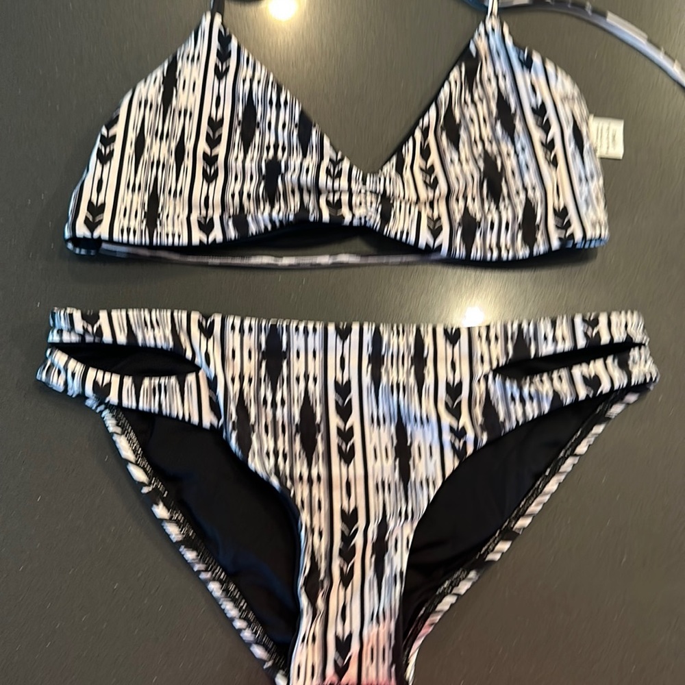 L soace bikini